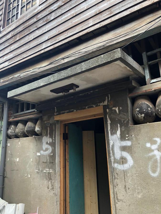 台甕茶室青年旅館 Tai-Wong Tatami Room Hostel Tainan Exteriör bild
