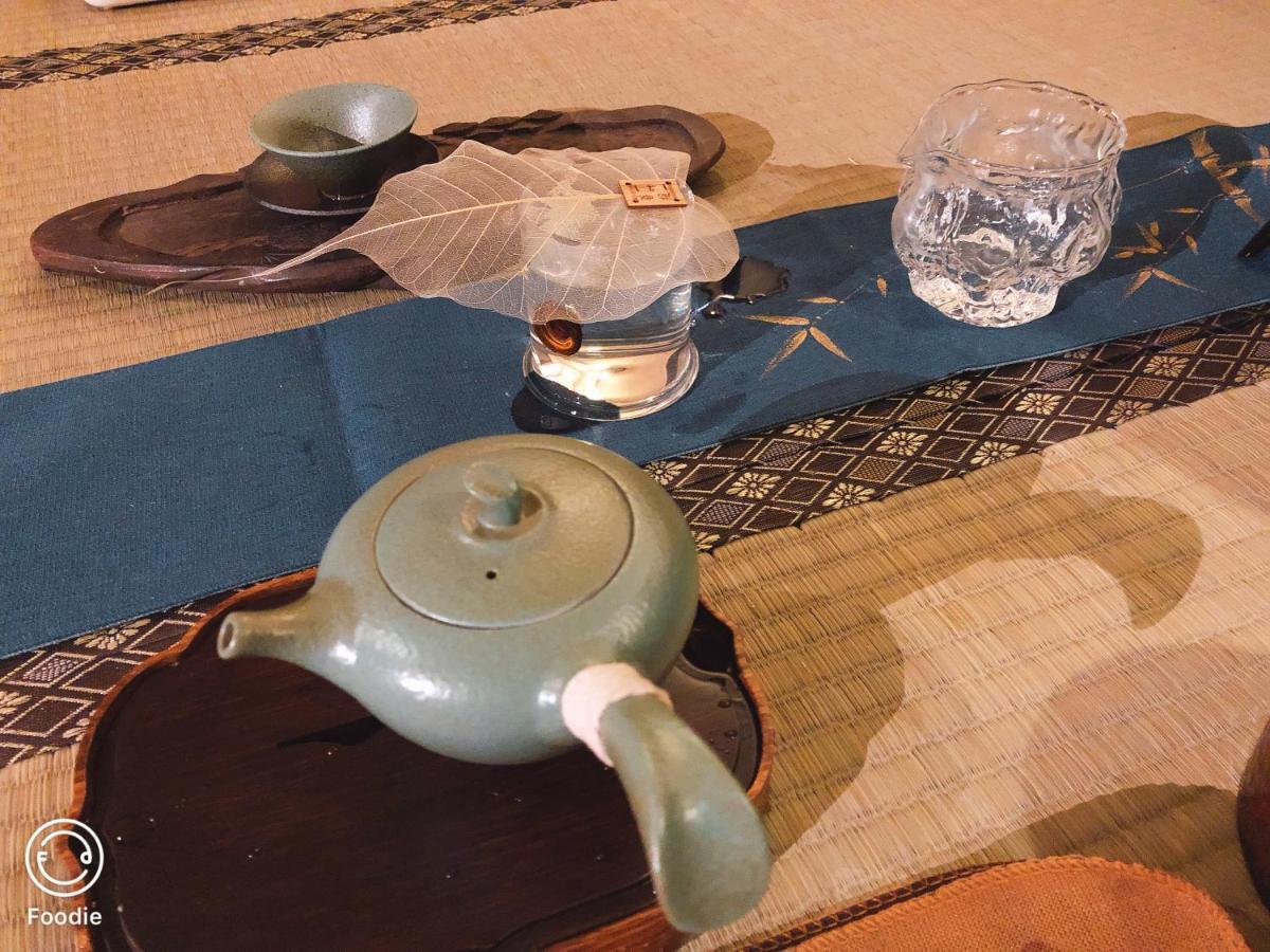 台甕茶室青年旅館 Tai-Wong Tatami Room Hostel Tainan Exteriör bild